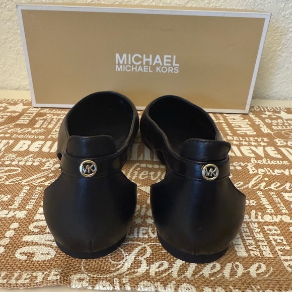NIB MICHAEL Michael Kors Pointed Toe Flats - Picture 12 of 16